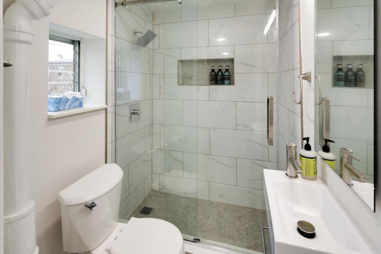 King Suite Luxurious, Modern Couple Retreat 필라델피아 외부 사진